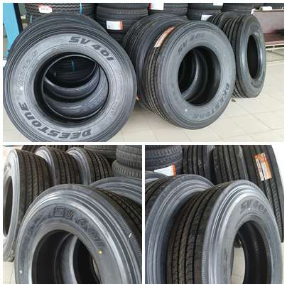 ลูกค้าสั่งยางเรเดียลรถบรรทุก 11R22.5 16P...
